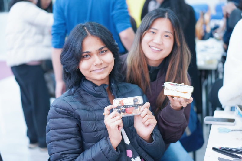 国际英语角 | 甜品蕴文化，英语连中外